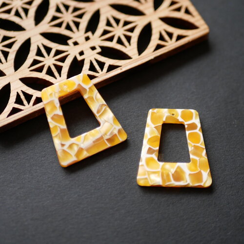 X2 pendentif trapèze en acrylique imitation écaille, aux teintes miel, caramel et blanc crème, motif mosaïque 27x29mm