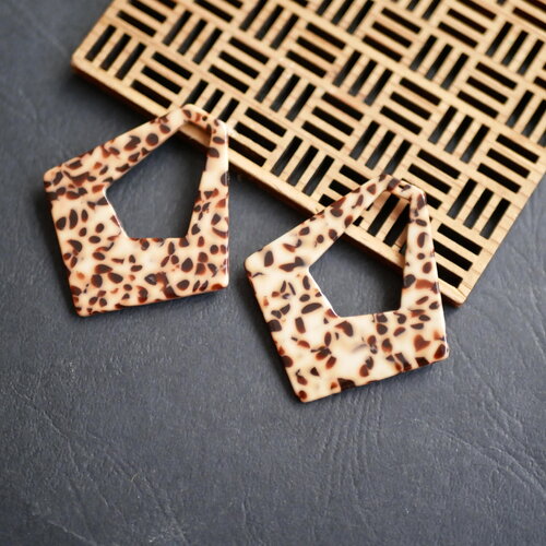 2 pendentifs géométriques écaille de tortue, 44x48mm. connecteurs losanges évidés en acétate, style vintage rétro pour boucles d'oreilles.