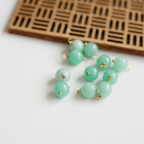 10 breloques jade véritable vert menthe et laiton doré 8x13mm. pendentifs perles naturelles, fournitures création bracelet collier