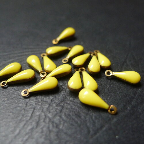10 breloques gouttes, laiton bronze et émail jaune, 4x10mm