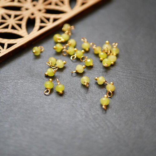 Petites perles de jade vert à facettes, breloques grelots doré, cloche zen, clochette pour chapelet vert anis, 4x8mm, 20 perles
