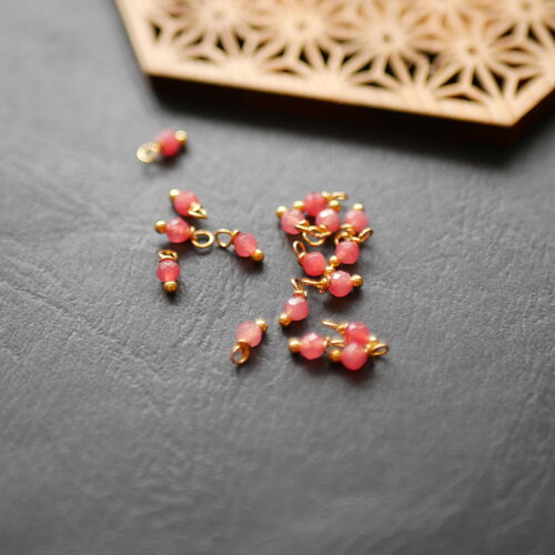 X20 petites perles de jade rose à facettes, breloques grelots doré, cloche zen, clochette pour chapelet rose, 3x8mm