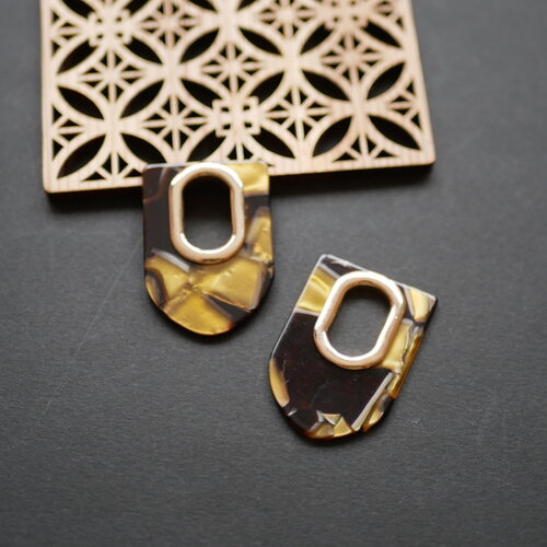 2 grands pendentifs demi cercle en acrylique moucheté jaune marron et métal doré, perles demi arc en acrylique moucheté, 30x43mm