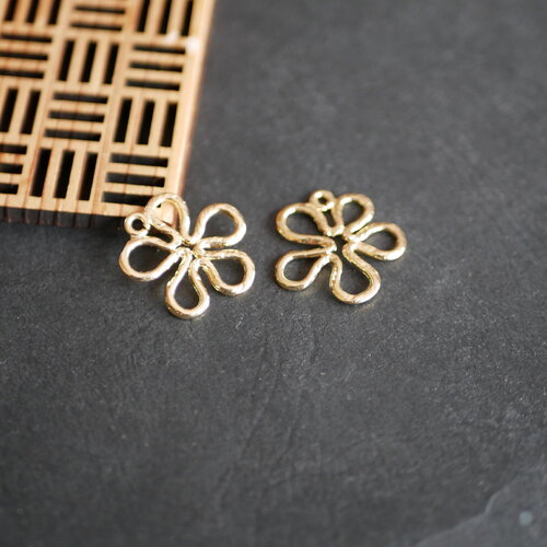 2 breloques motifs fleurs doré, grand pendentif fleur doré, fabrication de bijoux,22mm