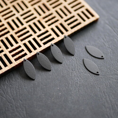 X10 breloque longue noire, pendentifs gouttes navettes ,  pointe noir. pendentifs marquise noirs pour fabrication de bijoux, 8x18mm