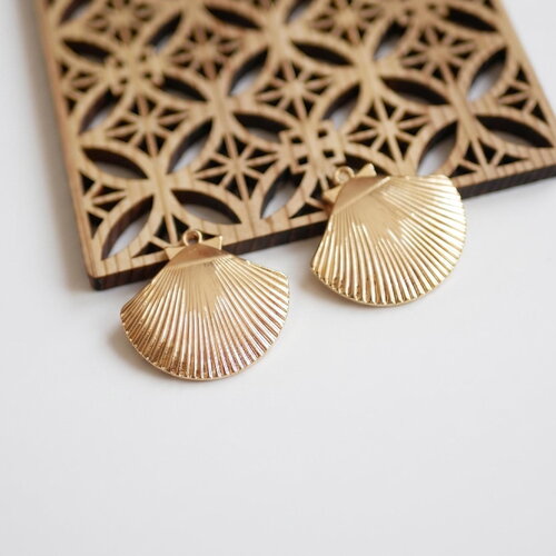 X2 pendentif grand coquillage en laiton doré, breloque coquillage doré, pendentif en laiton doré, 29x31mm