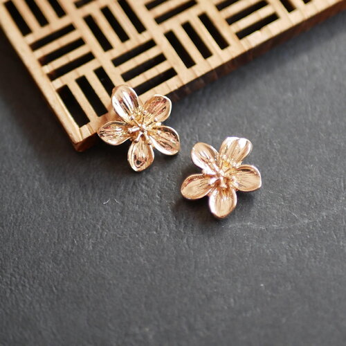 X2 pendentif fleur doré, breloque à motifs fleurs , plastron en métal, fabrication de bijoux, 15x18mm