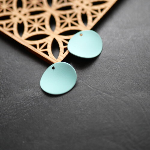 X2 breloque sequin ovale bleu clair, pendentif ondulé bleu touché doux, 20x23mm