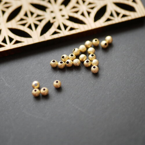 20 perles intercalaires en laiton brut doré, perles rondes pailletées doré de 4mm. perle disco doré