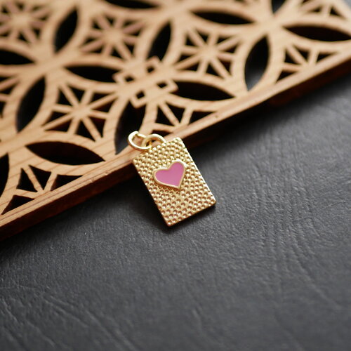 Pendentif rectangle doré émaillé, breloque en émail rose et doré avec un coeur. breloque chic pour bijoux fait main, 11x18mm