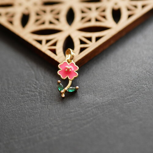 Breloque fleur en émail rose fluo et strass vert, pendentif fleur en acier inoxydable 304 et émail, breloque fleur doré et rose, 9x18mm