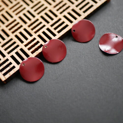 4 petits pendentifs ronds rouge bordeaux 16mm, breloques ondulés en métal lie de vin  pour bijoux faits main