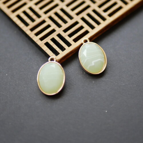 2 pendentifs ovale en résine vert eau et doré, breloque en résine vert eau, apprêts bijoux diy, 14x21mm