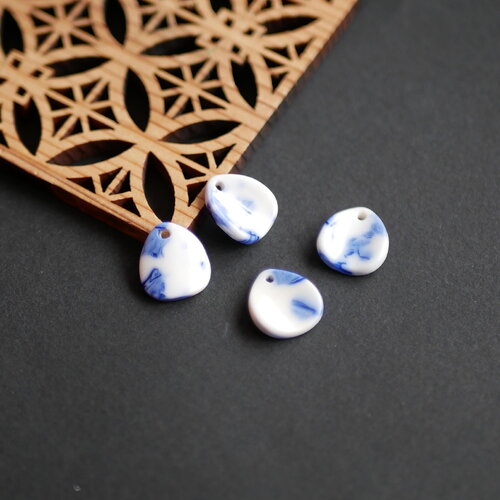 X4 pendentif goutte en acrylique effet marbré bleu et blanc,breloque style porcelaine abstraite,13x15mm