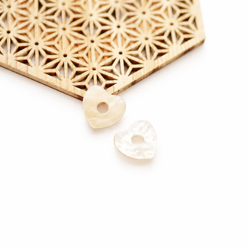2 perles en acrylique blanc en forme de cœur, perles pour créoles, 15mm