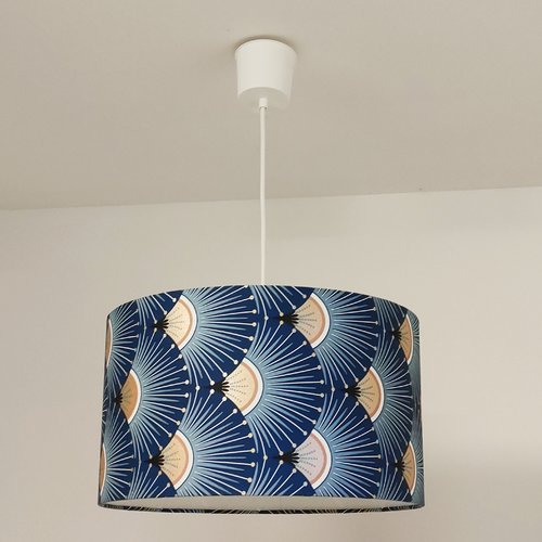 Suspension abat-jour art déco bleu profond et or – luminaire artisanal français élégant, décoration chic et contemporaine