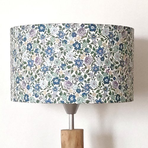 Abat-jour liberty fleurs bleues – suspension florale élégante, déco cottage, campagne chic & maison de charme
