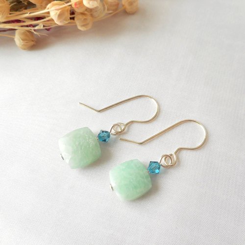 Boucles d'oreilles en argent et amazonite.