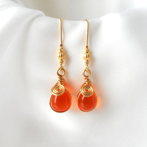 Boucles d'oreilles avec perles en verre tchèque.