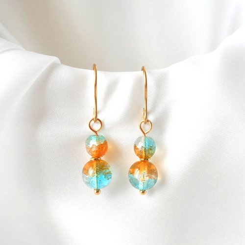 Boucles d'oreilles en verre tchèque éblouissantes.