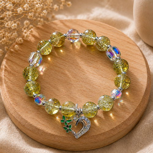 Bracelet de perle avec petit coeur