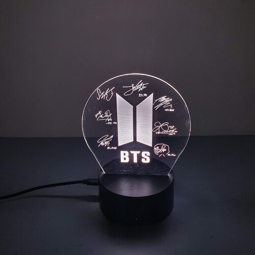 Veilleuse lampe 3d en acrylique inspiré de bts avec autographe - une idée cadeau originale !