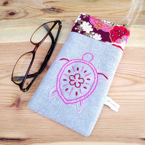 Etui à lunettes en lin "tortue stylisée rose"
