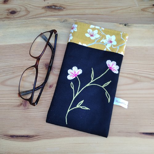 Etui à lunettes en coton "fleurs roses"