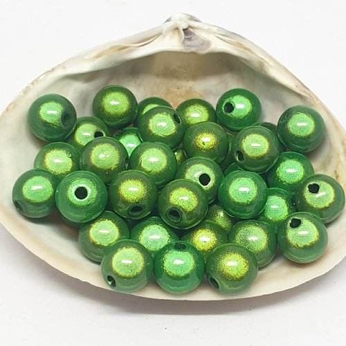 Lot de 10 perles en acryliques vert