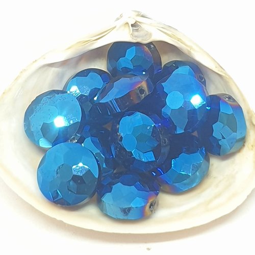 Lot de 13 perles en verres octogonales bleus nuits