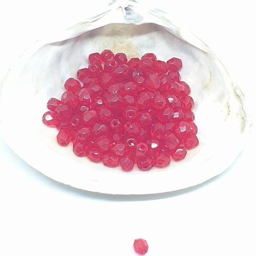 Lot de 10 perles en acryliques à facettes rouge