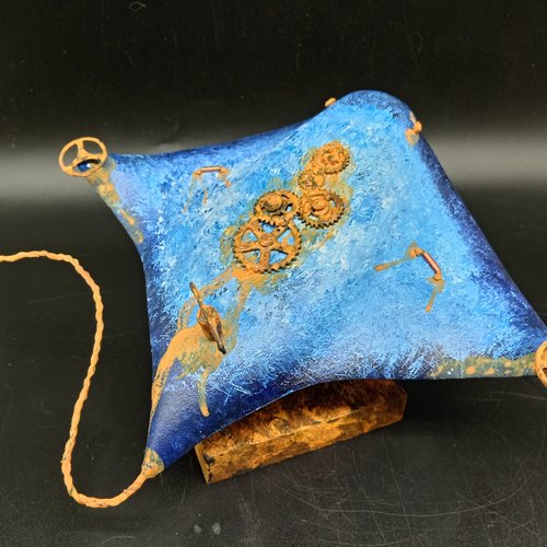 Sculpture raie manta steampunk