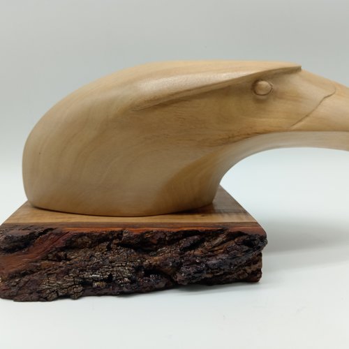 Sculpture tête d'aigle