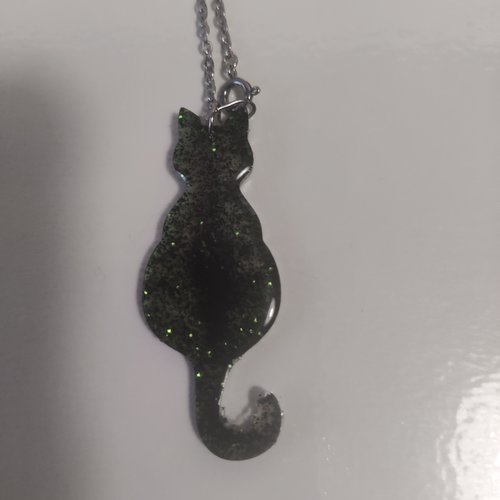 Collier pendentif chat
