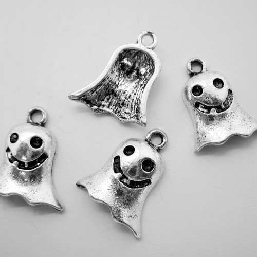 4 breloques pendentifs "fantome"  en métal argenté