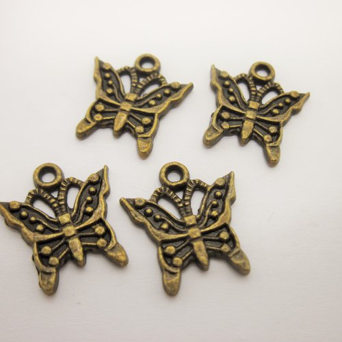 Lot de 4 breloques "papillon" en métal couleur bronze
