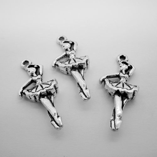Lot de 3 breloques " danseuse" en métal argenté