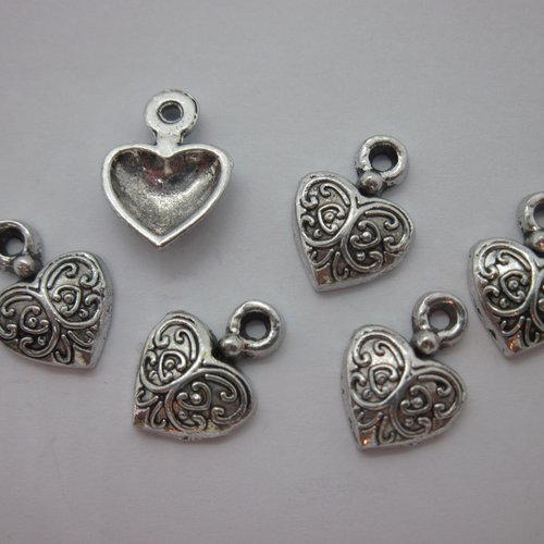 6 breloques pendentifs "coeur" en métal argenté