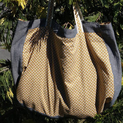 Maxi cabas / tote bag en coton / sac de plage / fourre tout / maxi cabas shopping bag (liberty jaune moutarde + lin) 