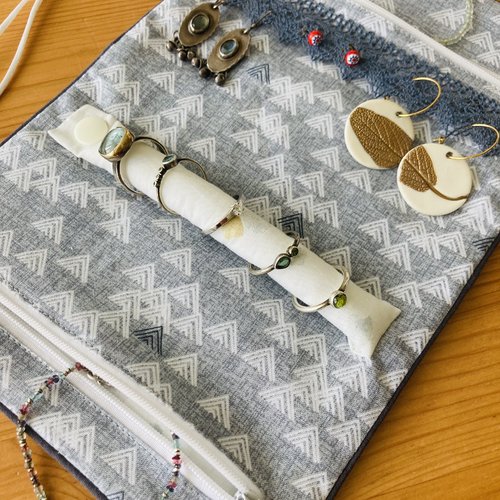 Trousse, pochette à bijoux, de voyage, tissu, coton, imprimé épuré, style scandinave, cadeau, femme, fille