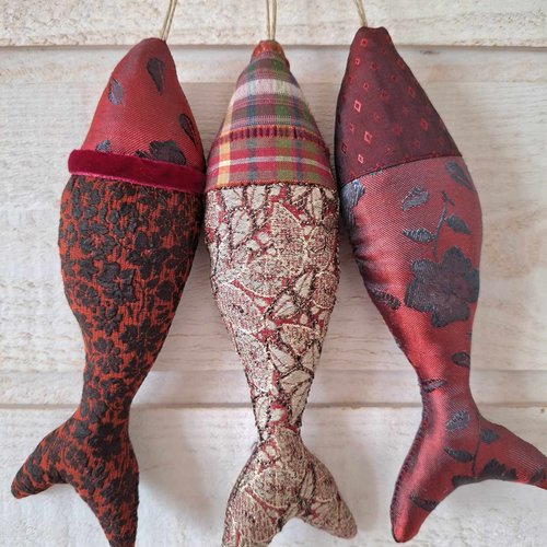 Lot de 3 poissons tissus (n°12) bordeaux