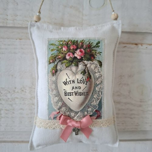 Coussin de porte ex voto coeur sacré (n°4)