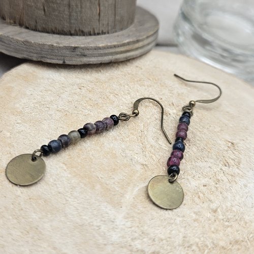 Boucles d’oreilles – perles & breloques de seconde vie