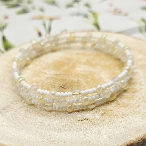 Bracelet pierre de lune – lithothérapie – bracelet mémoire de forme – bijou délicat – pièce unique