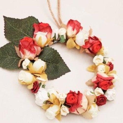 Couronne florale romantique bohème – décoration murale unique en fleurs revalorisées