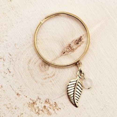 Bague ajustable acier inoxydable doré – pierre de lune naturelle et feuille