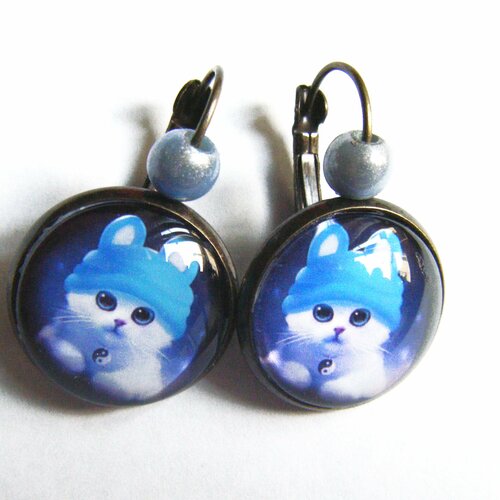 Boucles d'oreilles cabochons, style dormeuse adorable chat bleu
