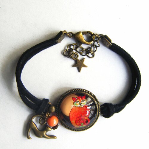 Bracelet cabochon avec chat orange et breloques