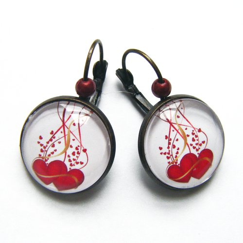 Boucles d'oreilles style dormeuses "coeur en fête"