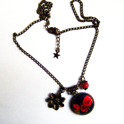 Pendentif cabochon, joli coquelicot